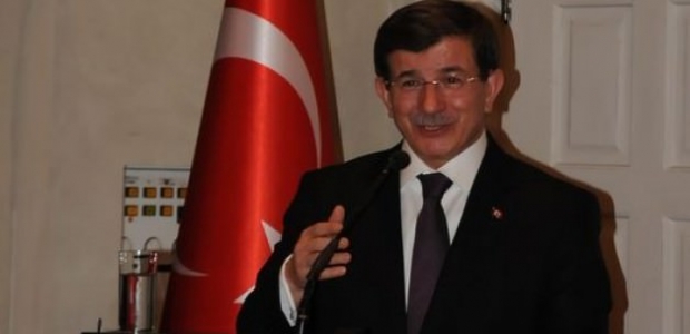 Davutoğlu'ndan gazeteciler sorusuna net yanıt