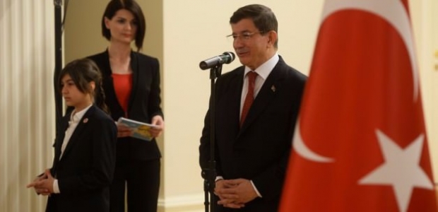 İşte Davutoğlu'nun yeni koruması Ece