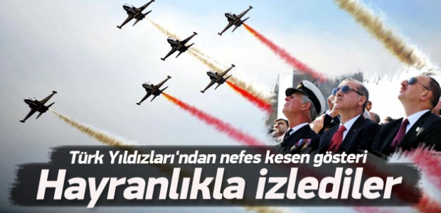 Türk Yıldızları'ndan nefes kesen gösteri