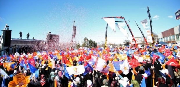 Başbakan Davutoğlu Sivas'ta konuşuyor