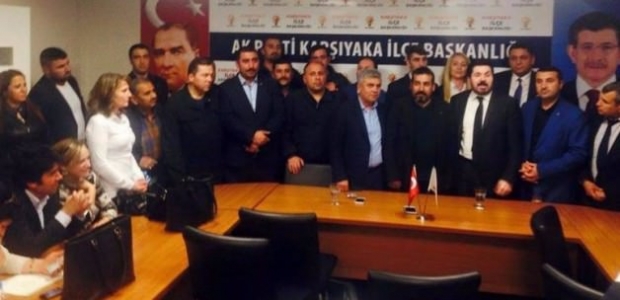 İlhan Baran'a Ak Parti rozetini Savcı Sayan taktı