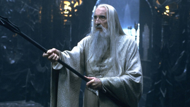 Yüzüklerin Efendisi'nin Saruman'ı öldü