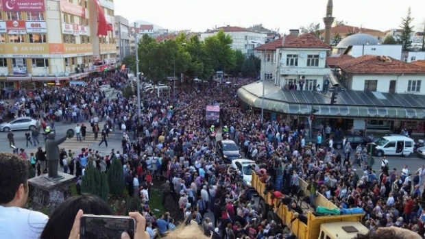 Binlerce Ispartalı, Demirel’i uğurladı