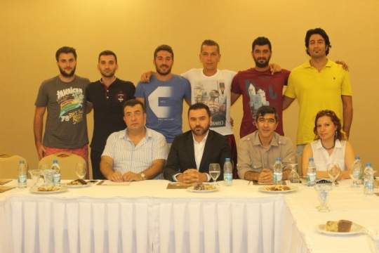 Isparta Sportif’in yeni transferleri tanıtıldı