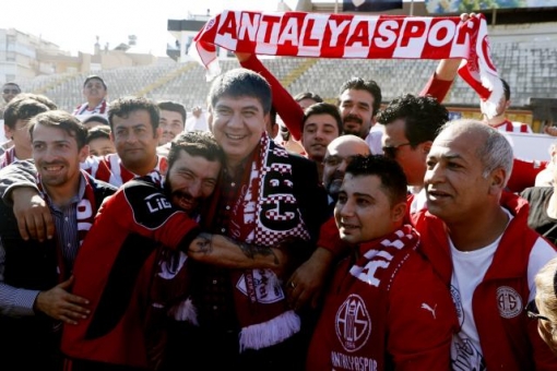 Antalya Belediye Başkanı Türel İlk Kazmayı Vurdu