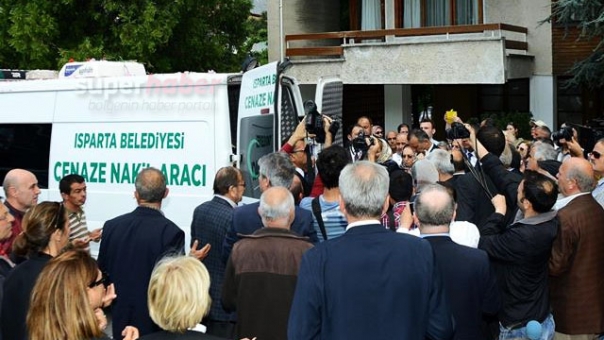 Isparta Belediyesi'nden Şevket Demirel'in Cenaze Töreni Programı Açıklaması