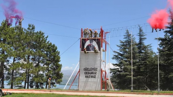 ISPARTA'DA ​KOMANDOLARIN EN ÖZEL GÖSTERİSİ