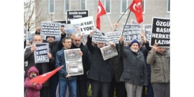 Isparta da Vatandaşlar, Özgür Medyaya Operasyonu Protesto ...