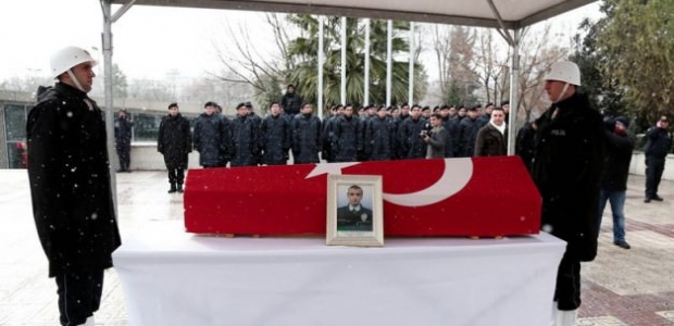 Şehit polis memleketine uğurlandı