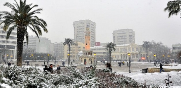 İzmir'de sıcaklık -7'yi gördü