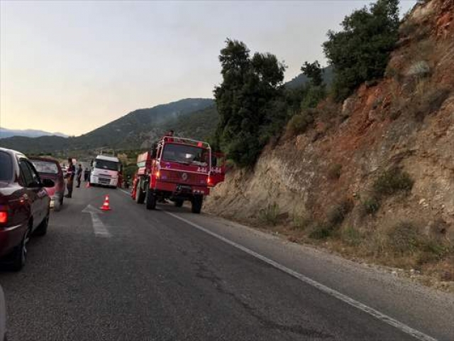 ​Antalya'da orman yangını 