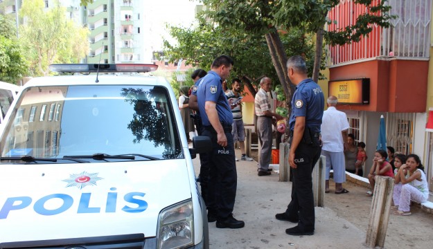 Antalya'da veresiye vermeyen marketçi kadın bıçaklandı 