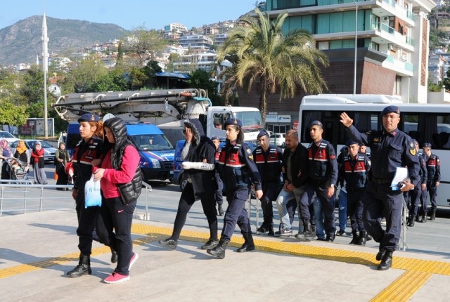 ​Antalya'daki yasa dışı bahis operasyonu