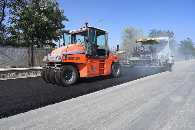 ​Davraz Kayak Merkezi Bağlantı Yolu Yeniden Asfaltlanıyor