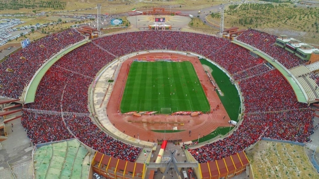 Denizli'nin Traktör futbol takımı seyirci sıralamasında zirvede