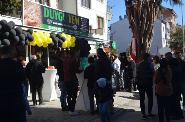 Duygu Yem Isparta'da Görkemli Bir Açılışla Faaliyete Başladı