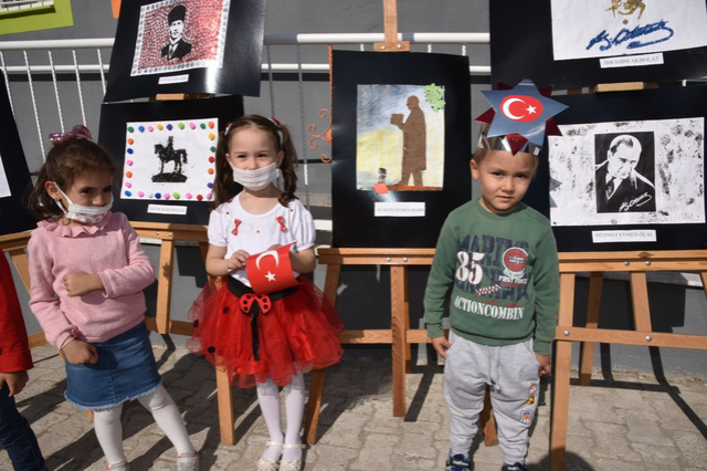 Eğirdir'de “Atatürk Silüetleri” Sergisi Düzenlendi