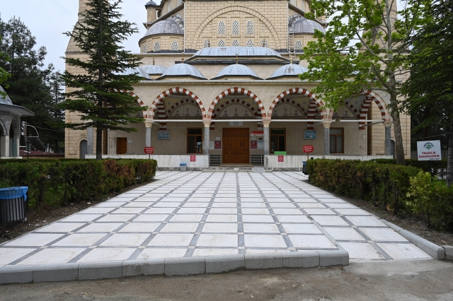 Hayırlar Selimiye Camiinin çevre düzenlemesi yapıldı