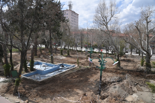 Isparta Atatürk Parkı yenileniyor