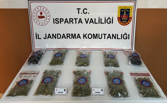 Isparta’da 1 Kilo Skunk Ele Geçirildi