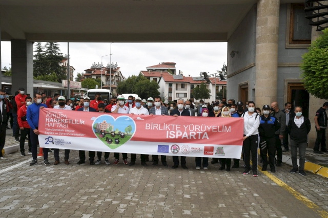 Isparta'da hafta yürüyüş ile başladı