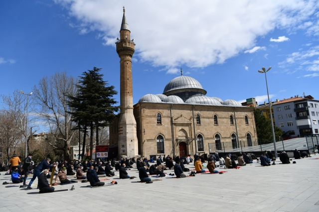 Isparta'da Şehitlerimiz Adına Mevlit Okutuldu