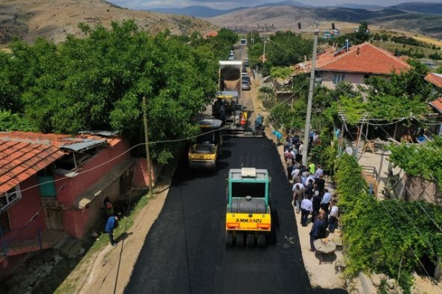 Isparta'da Sıcak Asfalt Sezonu Celeptaş Köyünden Başladı