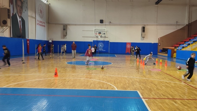 ISPARTA'DA YETENEK TARAMASI VE SPORA YÖNLENDİRME PROGRAMI