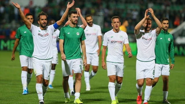 Konyaspor ikinci yarıda güldü