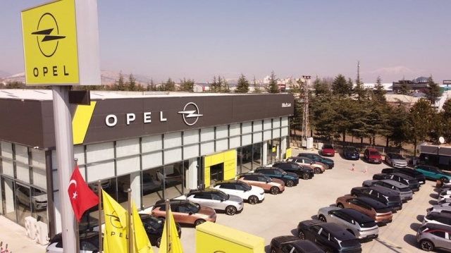 Opel Grandland, Isparta’da Yoğun İlgi Görüyor