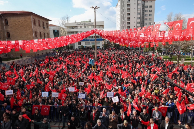 Özgür Özel, Isparta'da Halk Buluşması Düzenledi 