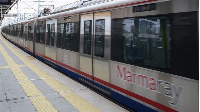 Ulaştırma ve Altyapı Bakanı Turhan: Marmaray'dan günde ortalama 365 bin yolcu faydalanıyor